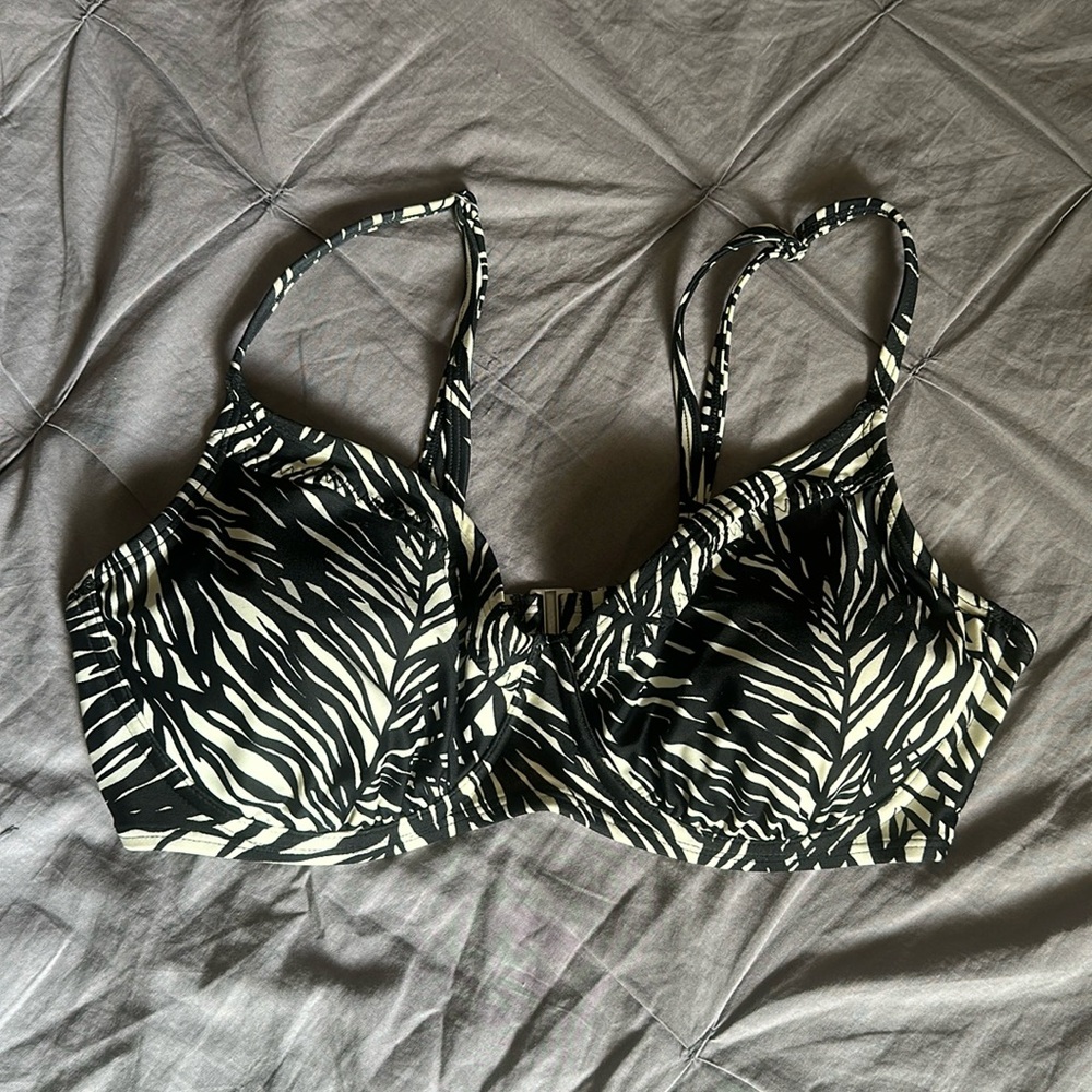 Athleta bikini top